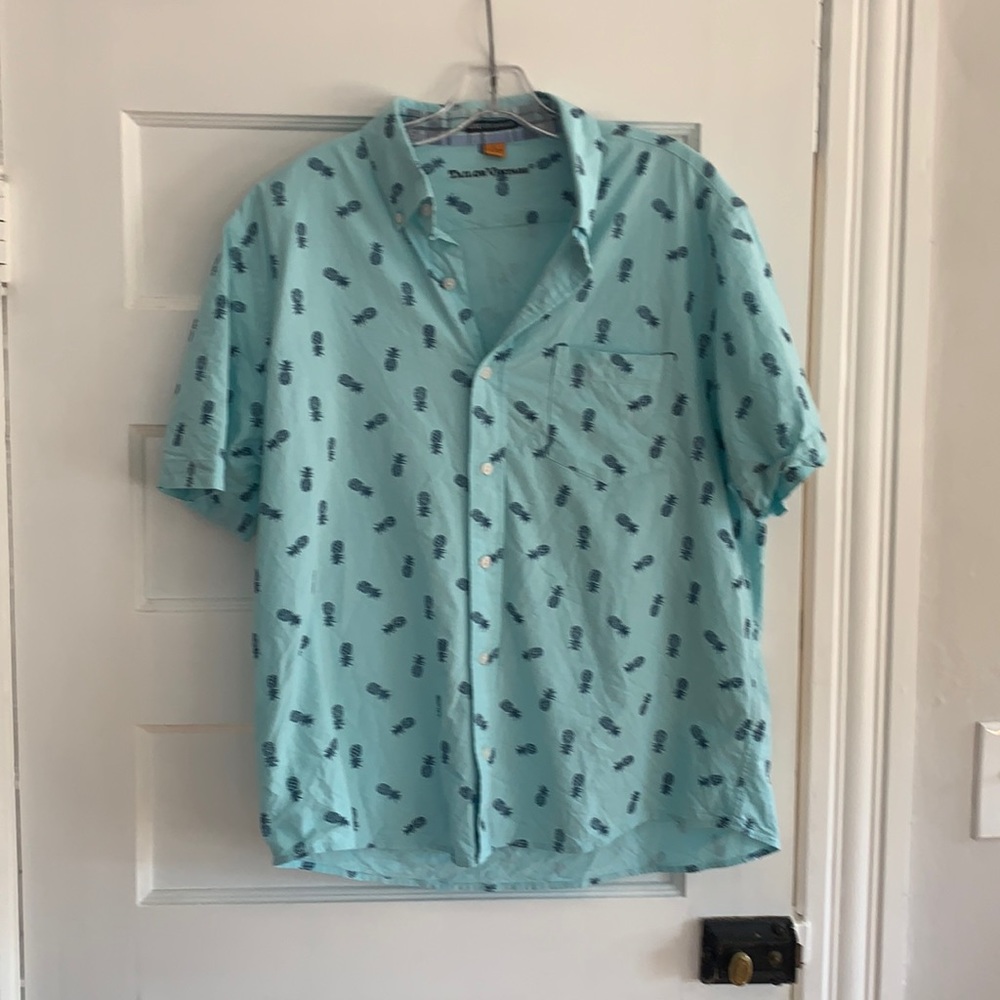 Taylor Vintage Short Sleeve Buttondown w/ pineapples (L).